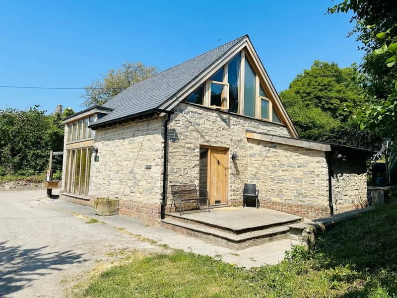 Farm House in Ashford, England photo 2