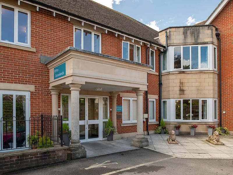 Grovelands - Assisted Living in Yeovil, England photo 1