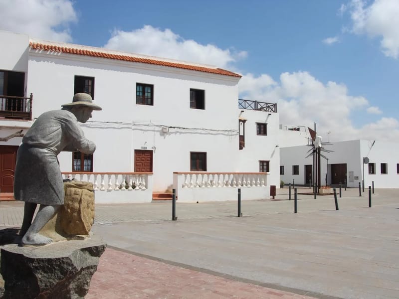 Centro Residencial Casillas del Ángel - Hogar de Ancianos in Puerto Del Rosario, Canarias photo 2