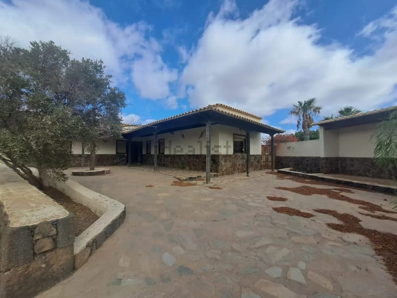 Centro Residencial Casillas del Ángel - Hogar de Ancianos in Puerto Del Rosario, Canarias photo 1