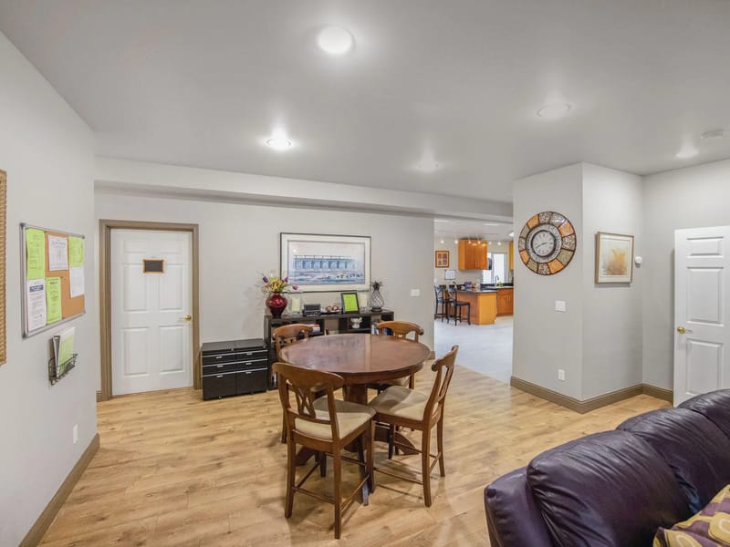 Aldine Residential Care - Assisted Living in Vista, CA photo 2