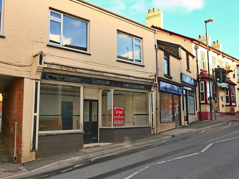 Mr and Mrs T A Mills - 119 Victoria Street - Assisted Living in Cinderford, England photo 3