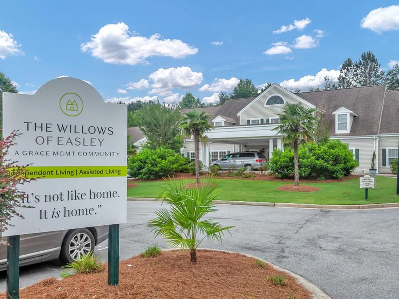 Heartland Health Care Center - Greenville East - Nursing Home in Greenville, SC photo 2
