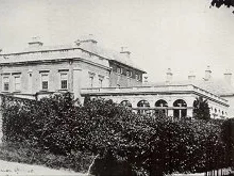 Ciderstone House in Swindon, England photo 3