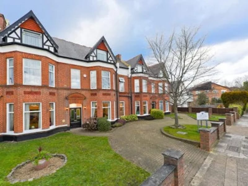 The Royal Star & Garter Homes - Surbiton - Nursing Home in Surbiton, England photo 3
