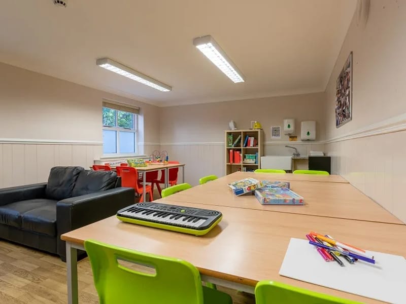 Oxley Woodhouse in Huddersfield, England photo 2
