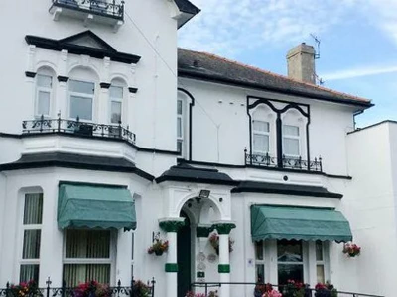 Mountside Care Home - Nursing Home in Hastings, England photo 2