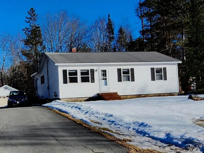 50 Mayo Road - Assisted Living in Hampden, ME photo 3