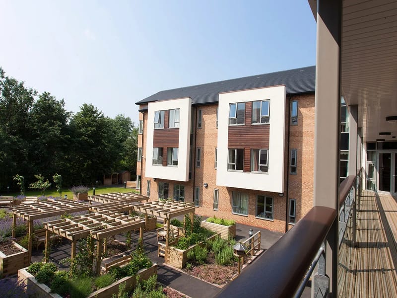 Eachstep Lockwood Care Home - Assisted Living in Huddersfield, England photo 2