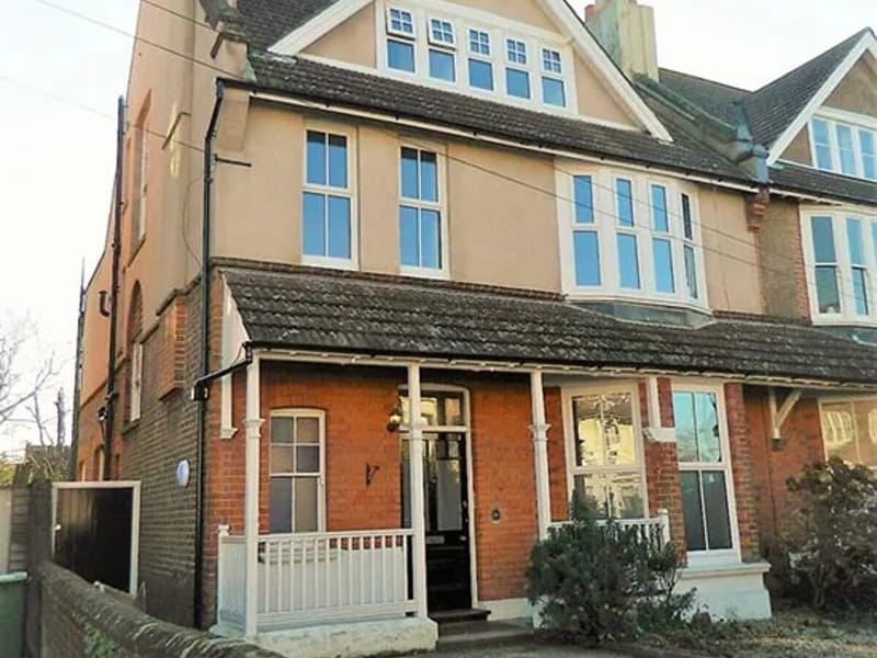 43 Sedlescombe Road South - Assisted Living in St Leonards On Sea, England photo 2