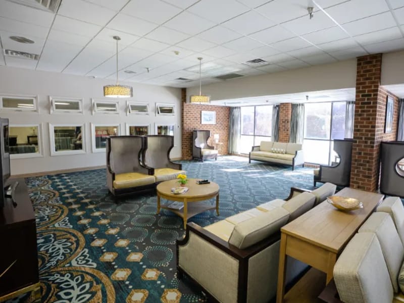 Bridgeway Senior Living - Nursing Home in Bensenville, IL photo 3