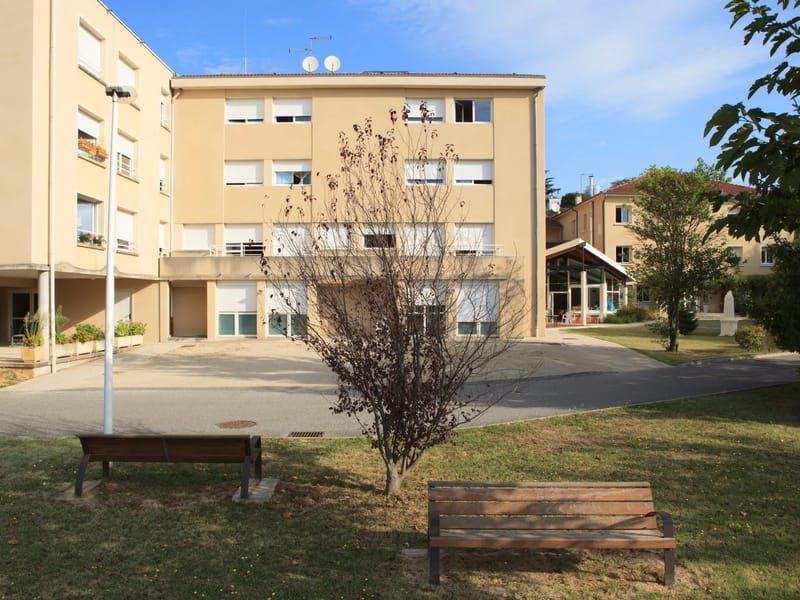 Ehpad L' Arnaud - EHPAD in ROMANS SUR ISERE, Auvergne-Rhône-Alpes photo 2