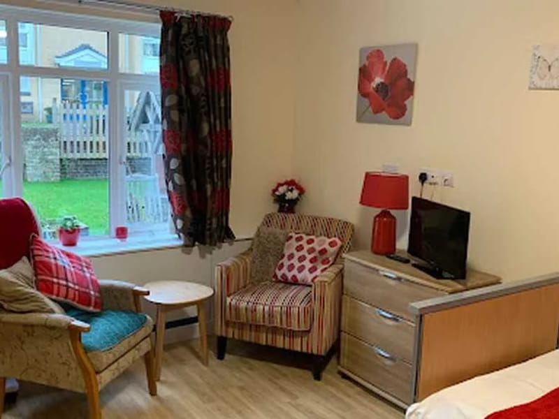 Park Lodge Care Solutions - In-Home Care in Crawley, England photo 3