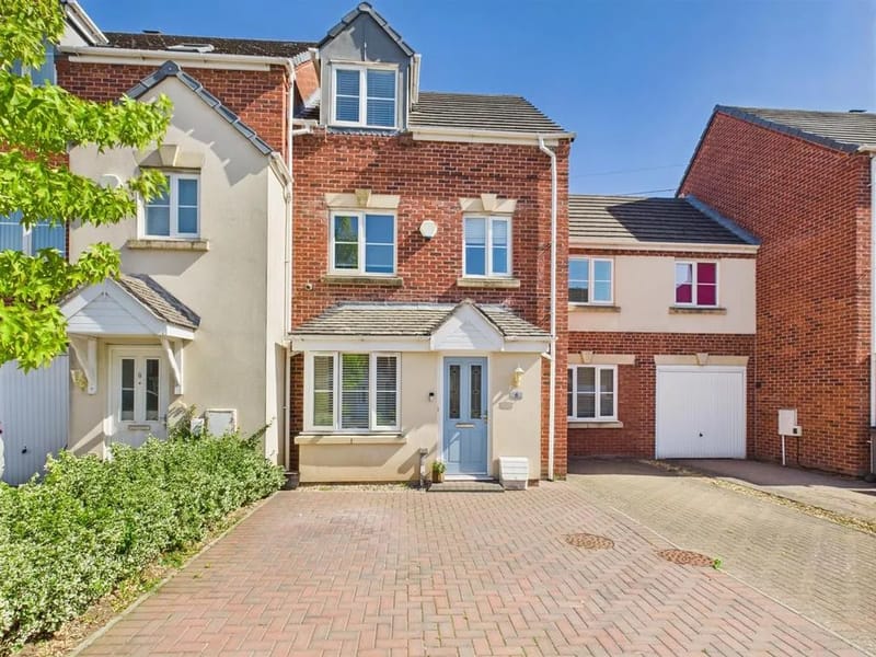 Mayfield House - Assisted Living in Shrewsbury, England photo 1