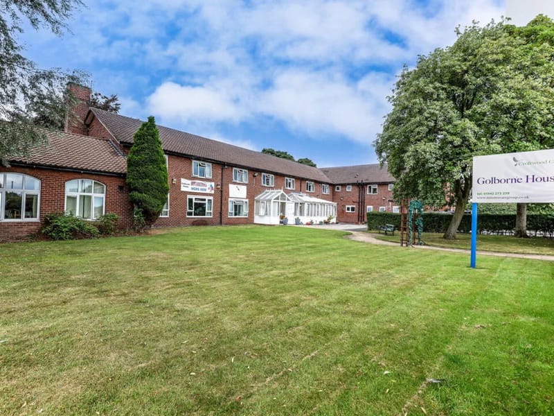 Golborne House Residential Care Home - Nursing Home in Warrington, England photo 2