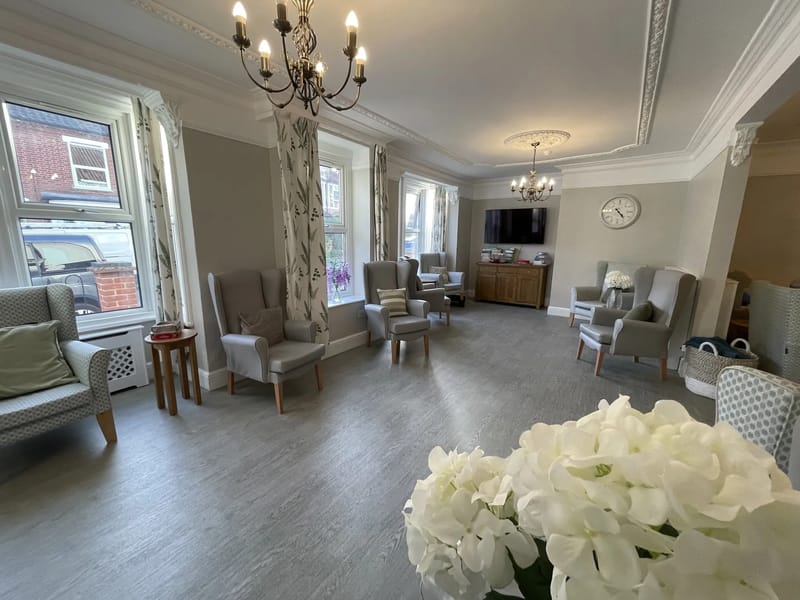 Whitehall Lodge Care Home - Assisted Living in West Bromwich, England photo 3