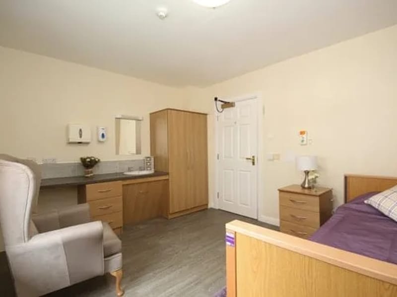 Himley Mill Care Home - Nursing Home in Dudley, England photo 3