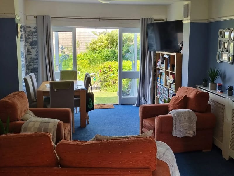 Parvale House in Kettering, England photo 3