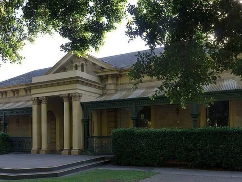 Ashford House - Nursing Home in Worthing, England photo 3