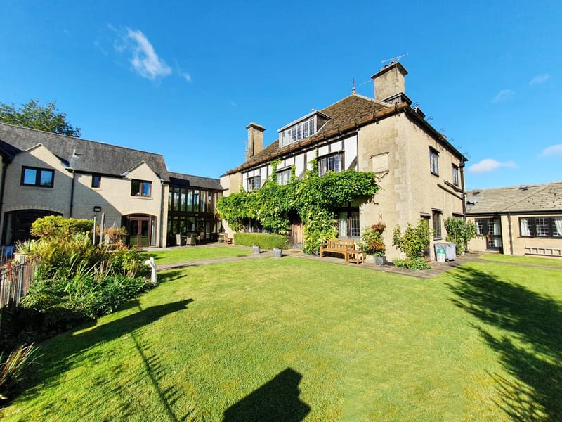 Priory Care Residential Home - Nursing Home in Cottingham, England photo 3