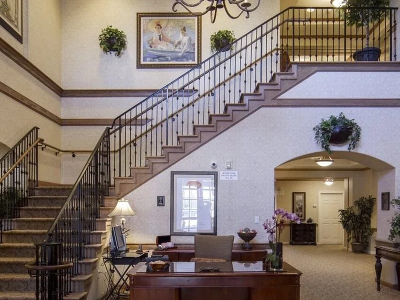 Sunrise Of Playa Vista - Assisted Living in Playa Vista, CA photo 2