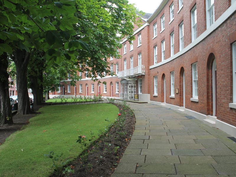 12 The Crescent - Assisted Living in Leicester, England photo 1