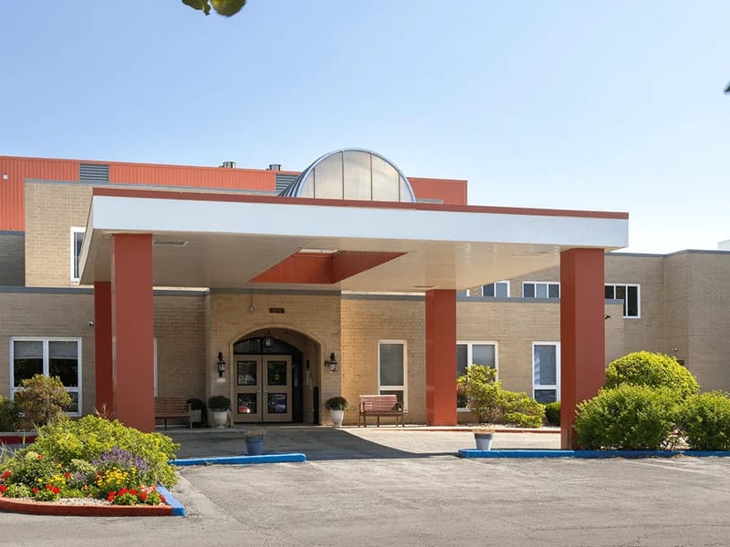 Avantara Joliet - Nursing Home in Joliet, IL photo 2