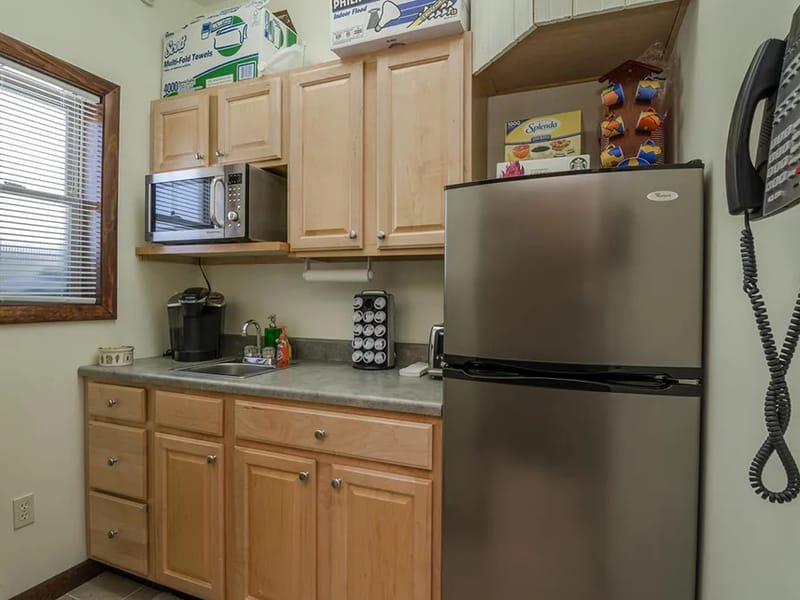240 Gray Road - Assisted Living in Falmouth, ME photo 1