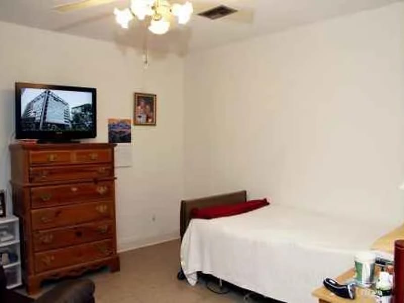 Serenity Senior Residence 2-Level 2 - Assisted Living in Metairie, LA photo 5