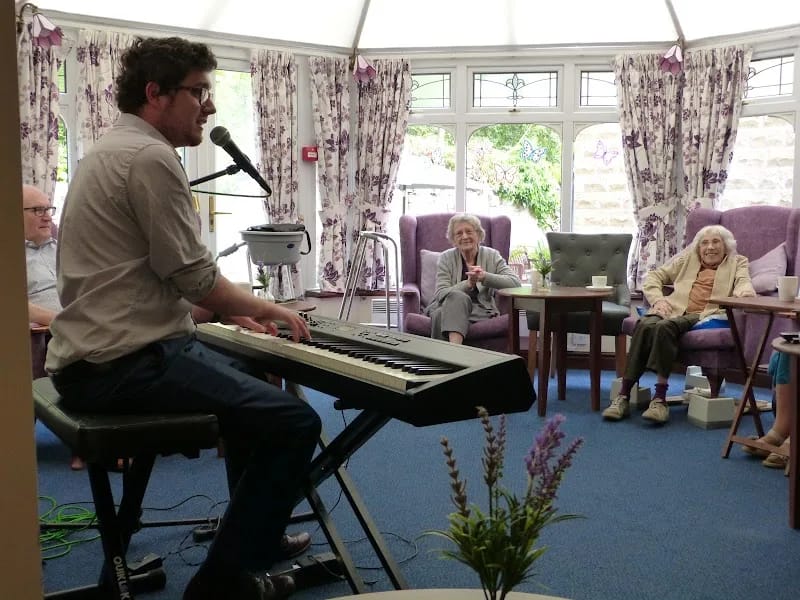 The Glen Private Nursing Home in Sheffield, England photo 5