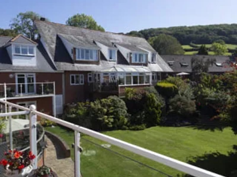 Woodland Villa Care Home - Assisted Living in Plymouth, England photo 3