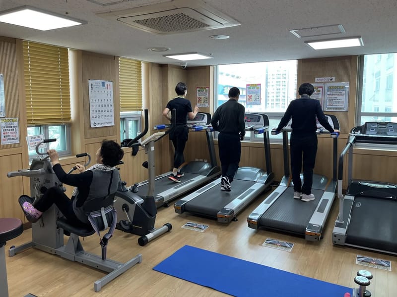사랑손노인복지센터 - 요양원 in 영등포구, 서울특별시 photo 1