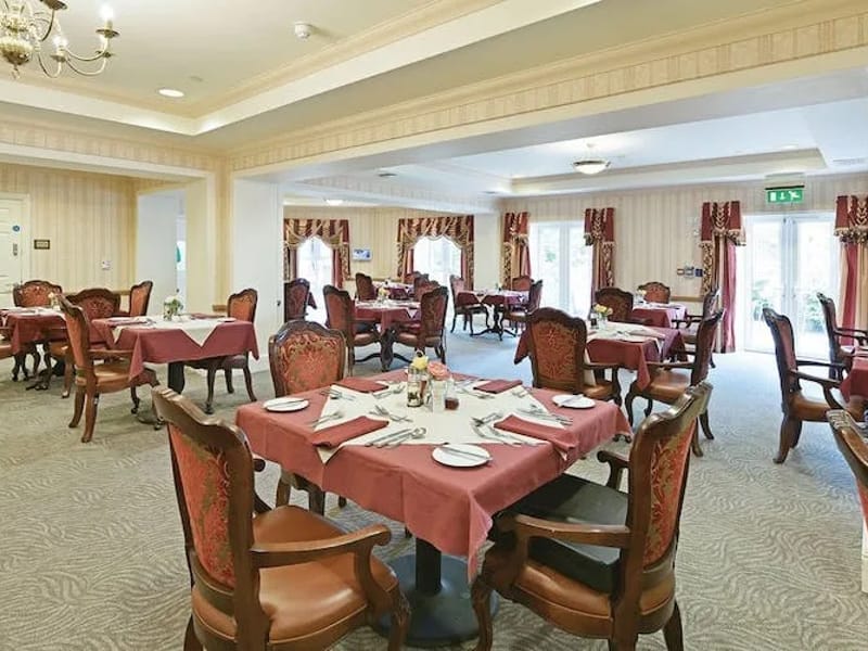 St Margarets Care Home - Nursing Home in Eastbourne, England photo 2