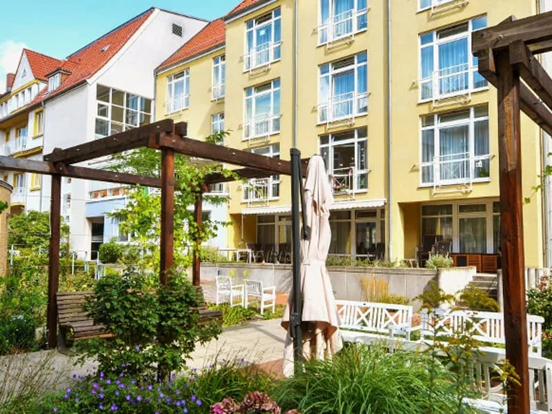 Alten- und Pflegeheim der DRK-Schwesternschaft Clementinenhaus in Hannover, Niedersachsen photo 2