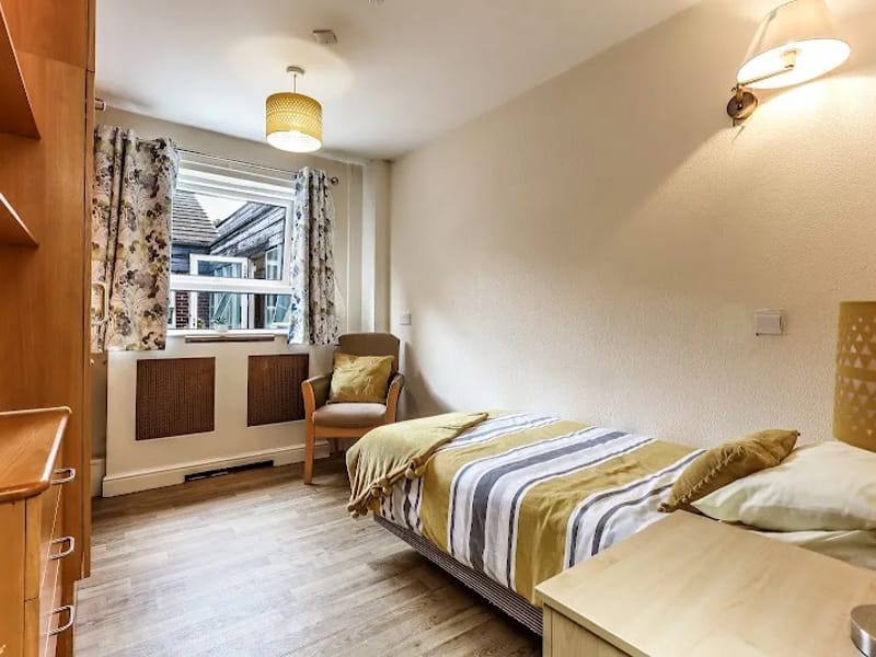 Ancliffe Residential Care Home - Assisted Living in Wigan, England photo 2