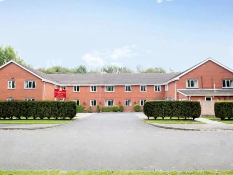 Paradise House - Nursing Home in Leyland, England photo 3