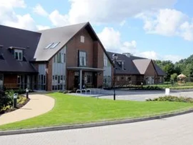 Hartshill Care Home - Nursing Home in Nuneaton, England photo 3