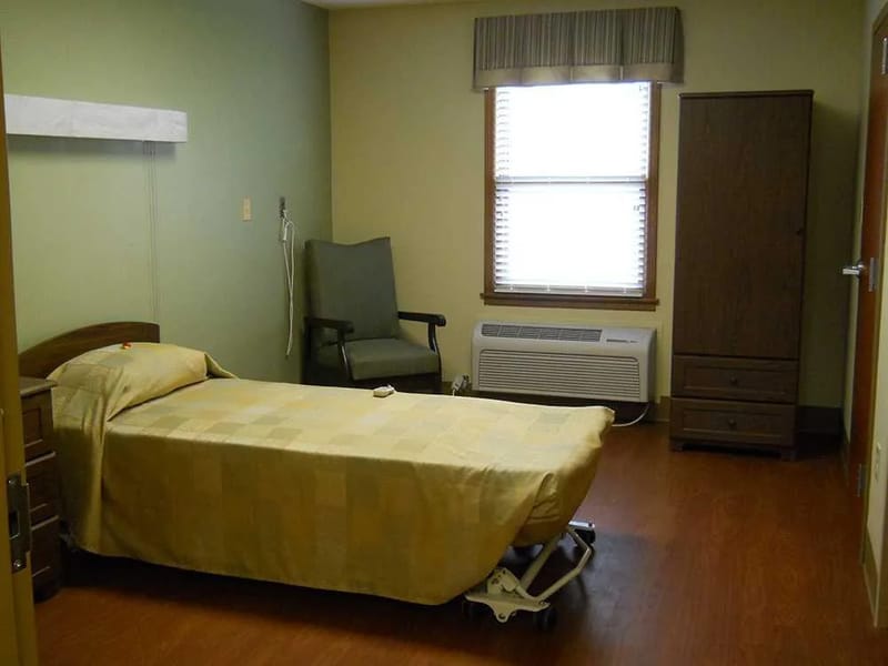 Country Aire Retirement Center — Assisted Living, Lewistown, MO · photo 3