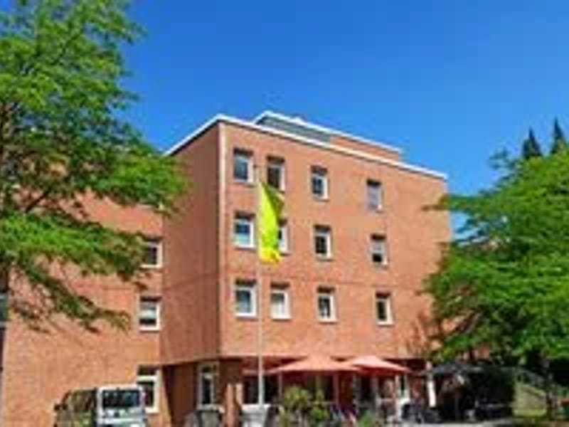 Altenpflegeheim Am Diek 65 - Pflegeheim in Wuppertal, Nordrhein-Westfalen photo 1