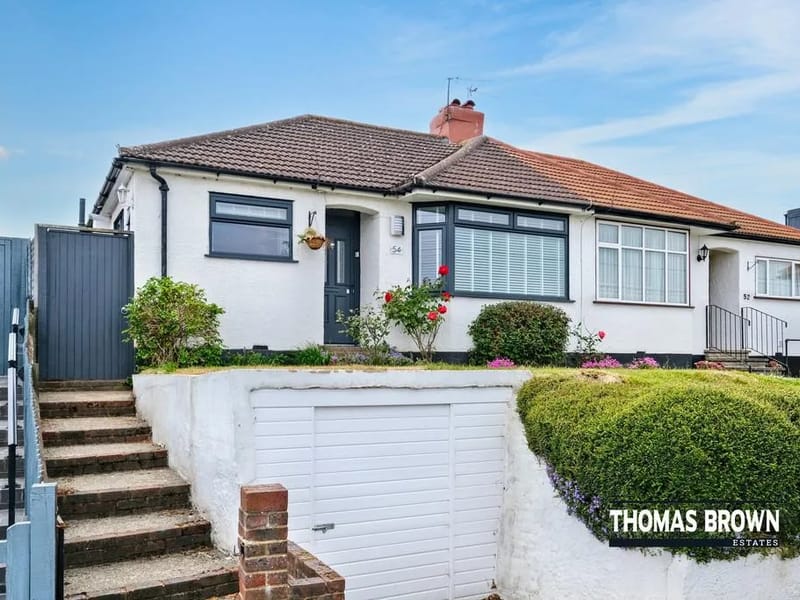 Stoneyway 1 in Orpington, England photo 2