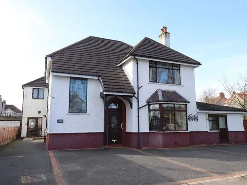 Grey Gables - Assisted Living in Morecambe, England photo 1