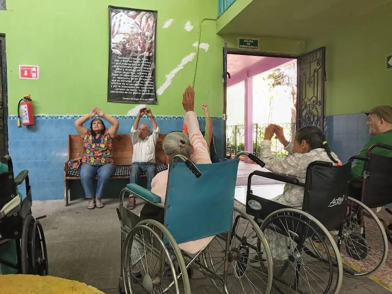 CASA HOGAR PARA ANCIANOS SANTA MONICA Y TOLENTINOS - Hogar de Ancianos in Moroleón, Guanajuato photo 6