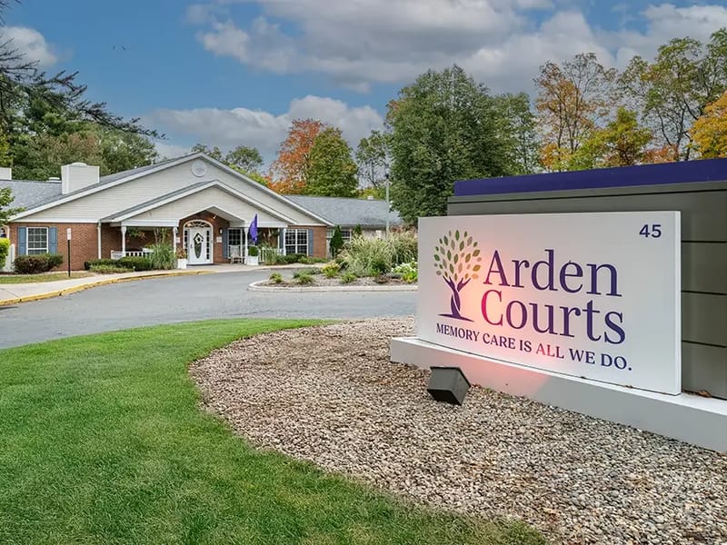 Arden Courts (farmington) - Assisted Living in Farmington, CT photo 2