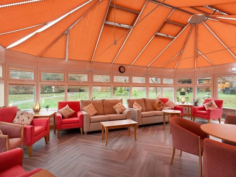 Ashlyns Care Home - Nursing Home in Berkhamsted, England photo 3