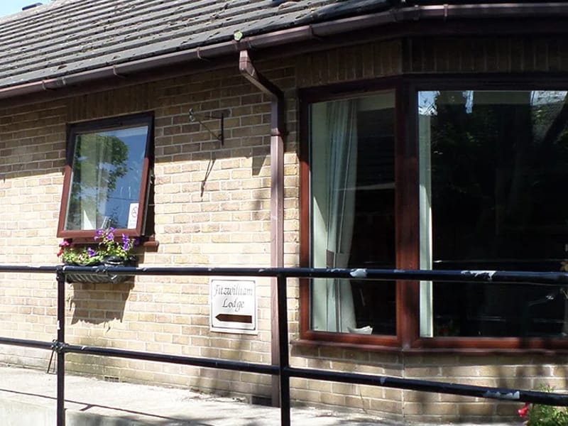 Fitzwilliam Lodge in Rotherham, England photo 2