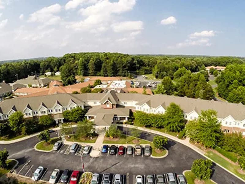 Piedmont Crossing - Nursing Home in Thomasville, NC photo 2