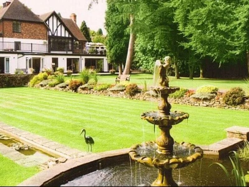 Walton Heath Manor - Nursing Home in Walton-On-The-Hill, England photo 1