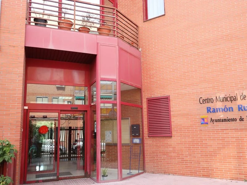 Centro Municipal De Mayores Ramon Rubial - Hogar de Ancianos in Fuenlabrada, Madrid photo 3