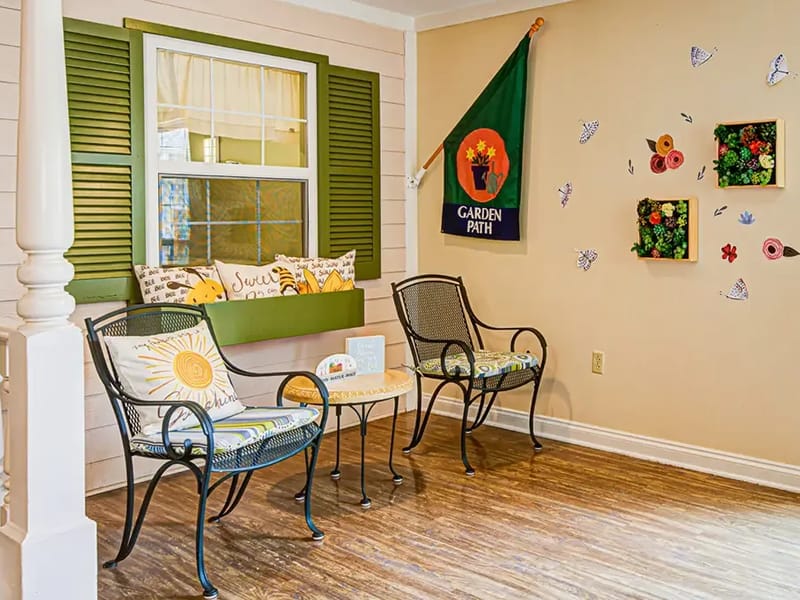 Arden Courts (north Hills) - Assisted Living in Pittsburgh, PA photo 2