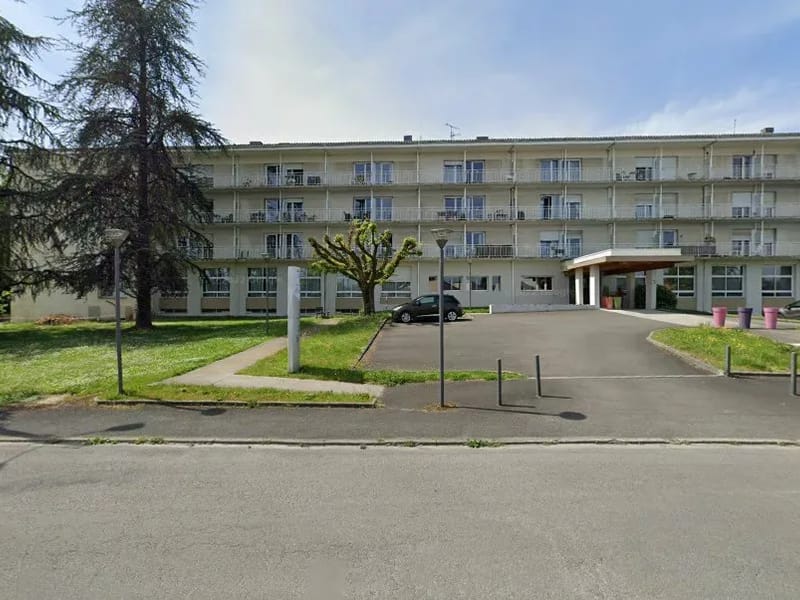Ehpad La Residence Maison De Retraite - EHPAD in LISLE SUR TARN, Occitanie photo 2